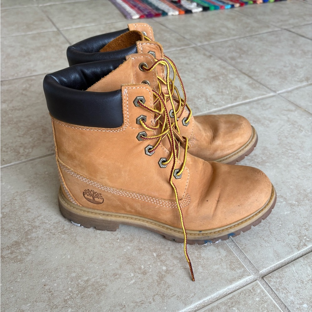 Timberland Boots - Picture 7 of 8